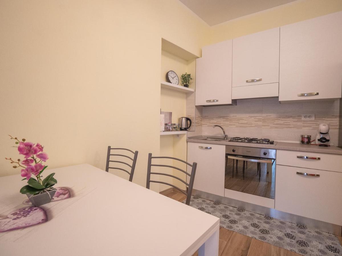Appartamento Camelia House Bellano Esterno foto